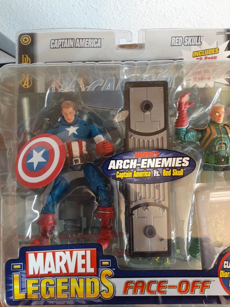 Marvel Legends Face Off Captain America Vs Red Skull Unmasked Variant.