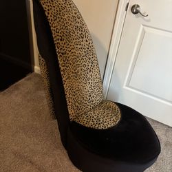 ISO Heel Chair 