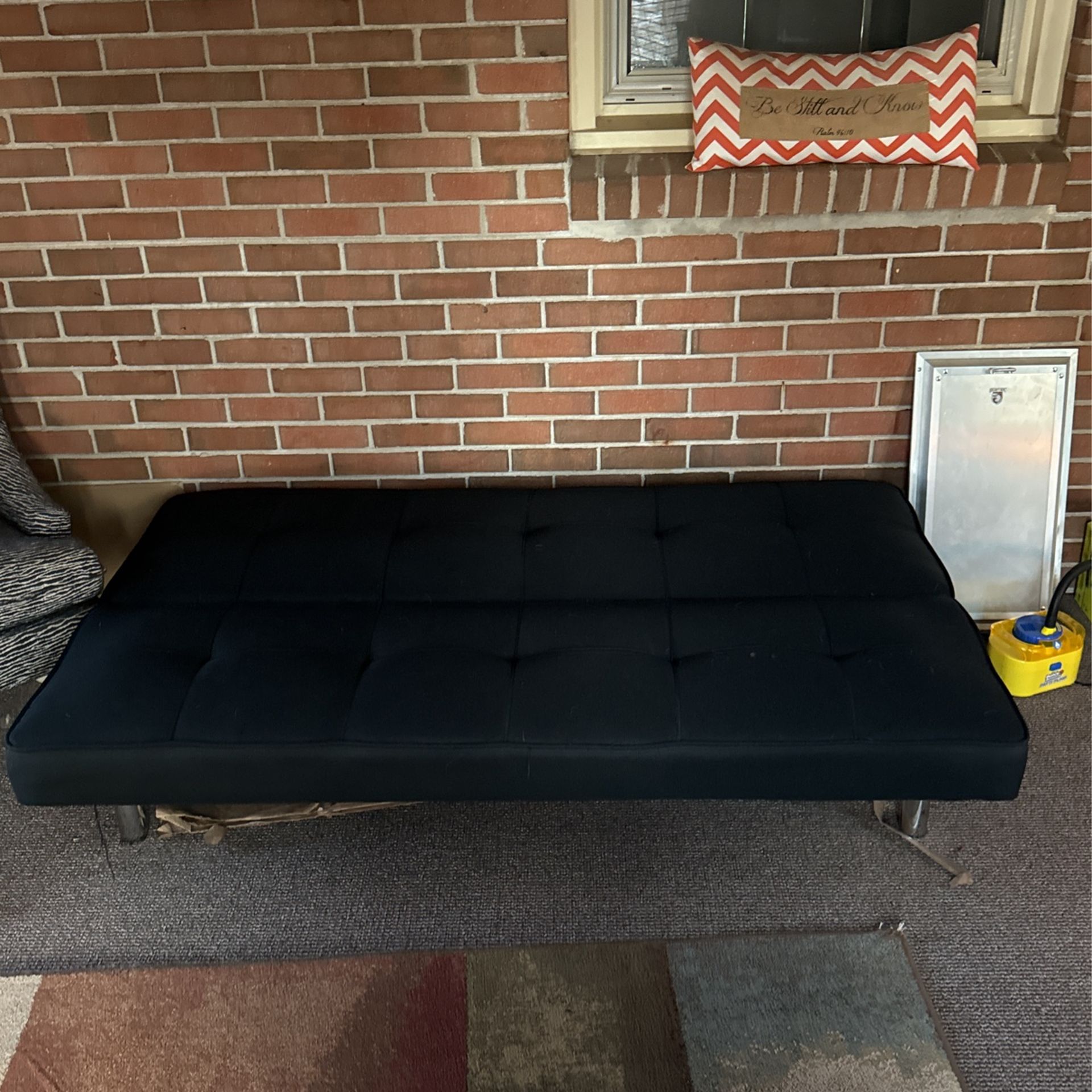 Couch / Refrigerator /