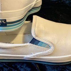 BRAND NEW Sperry Women's Crest Twin Gore Platform Boat Shoe