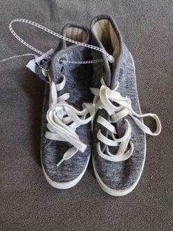 Roxy Surf Sneakers Size 7 New