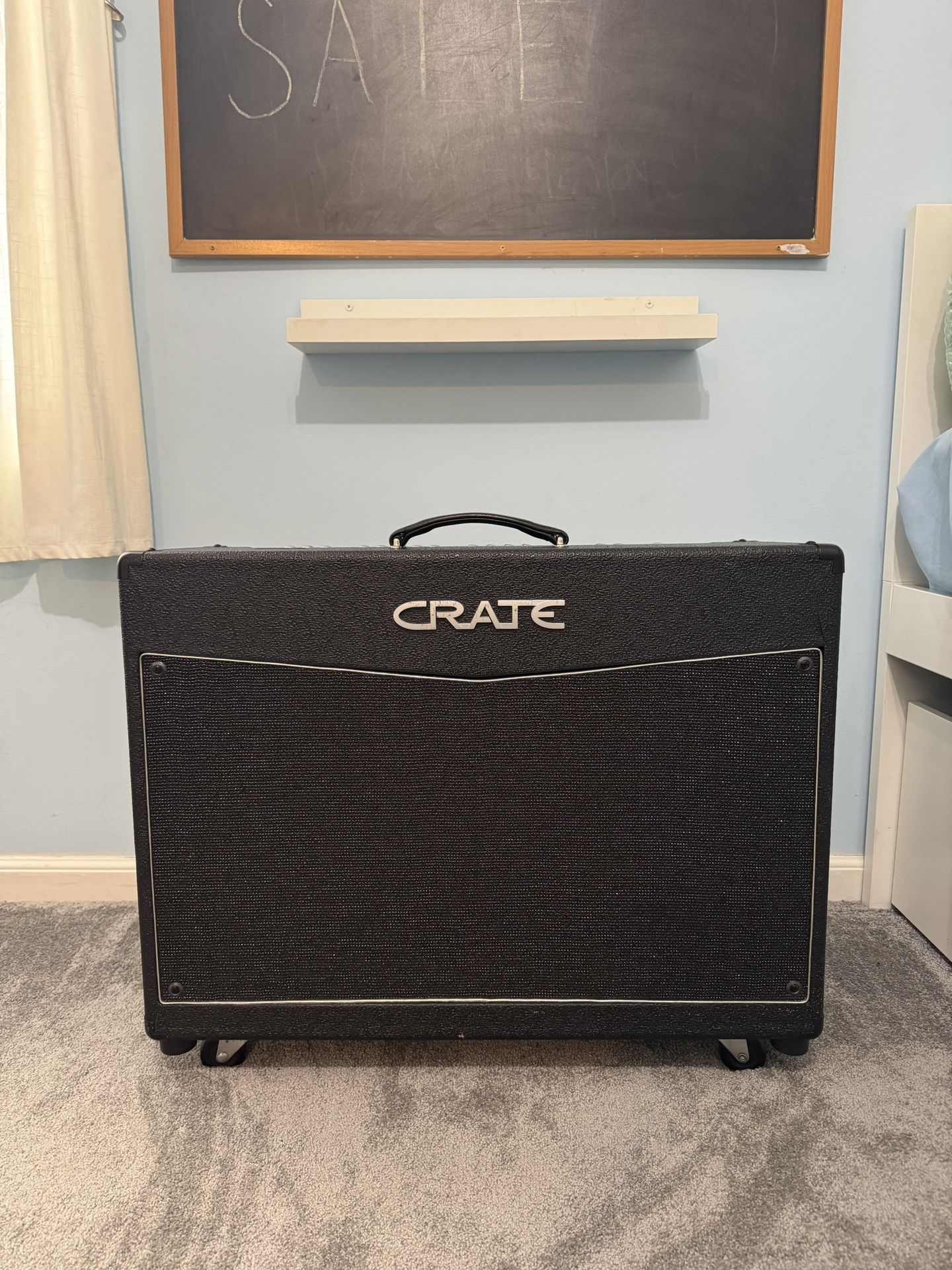 Guitar Amp Crate 120 watt 2x12 built in tuner with wheels
