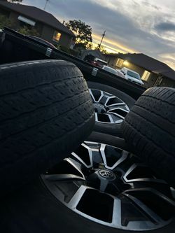 rines para toyota tacoma R17