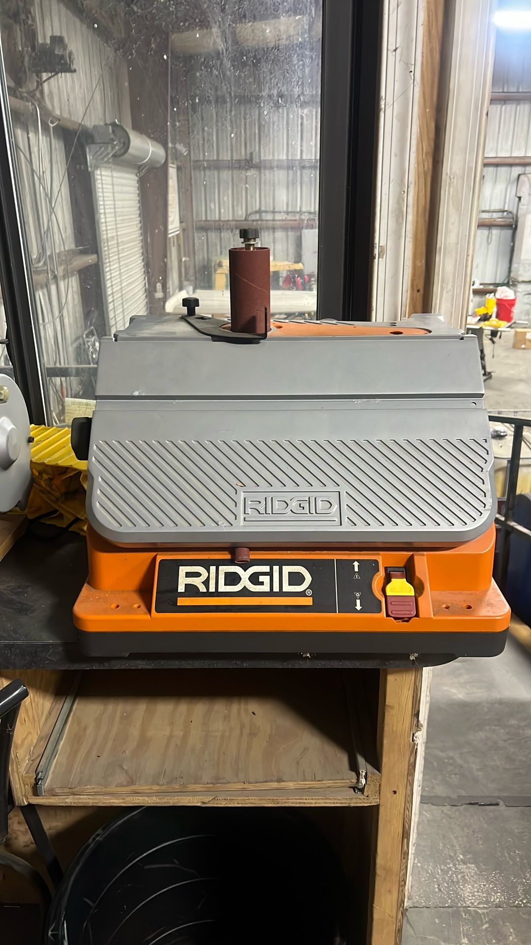 RIDGID Spindle Sander Oscillating Edge/Belt
