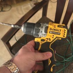 Dewalt Max Xtreme 12v 3/8in Brushless Cordless Compact With Battery 