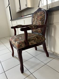 Nice Granny Chair