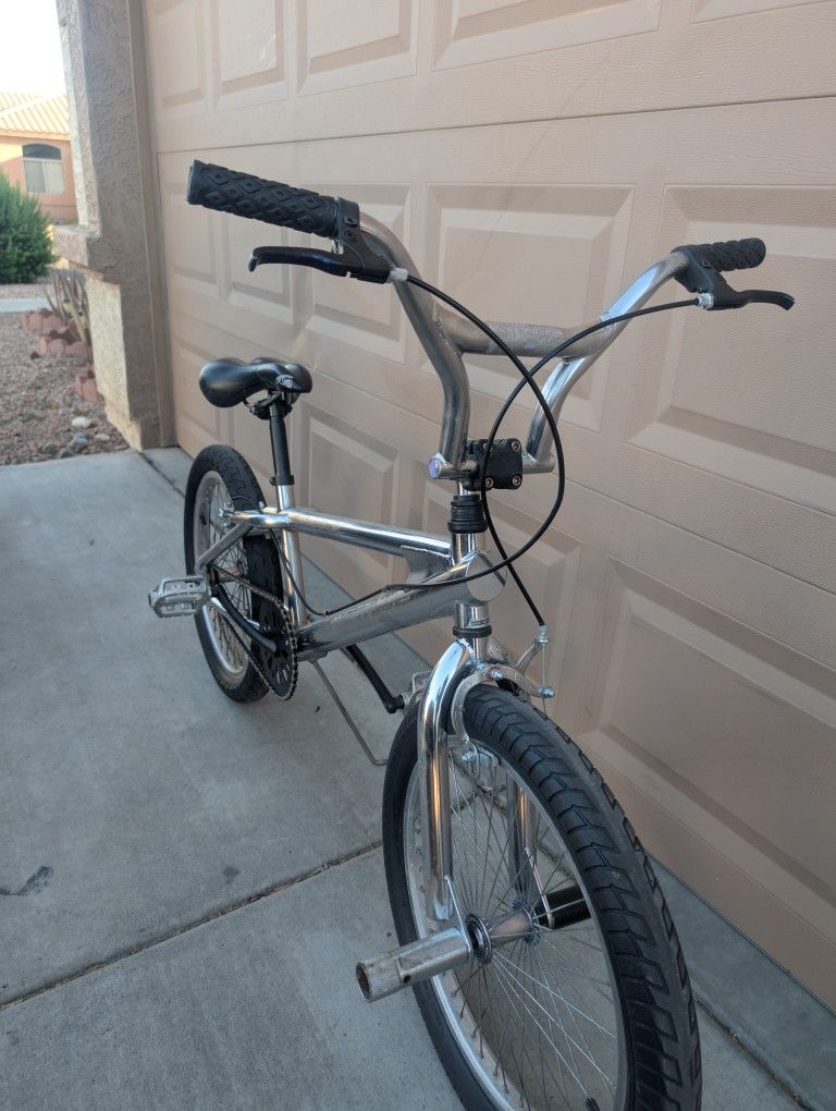 20x2.35. MONGOOSE BMX BIKE. 90'S. VINTAGE OLD SCHOOL. FRESHLY TUNE UP 👌🏼