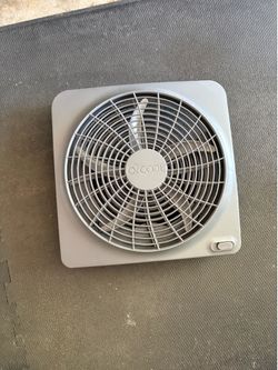 D Battery powered portable fan