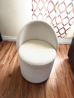 Vanity Chair