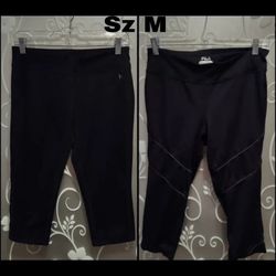 LOT OF 2 WOMENS BLACK ATHLETIC CAPRIS SIZE M
