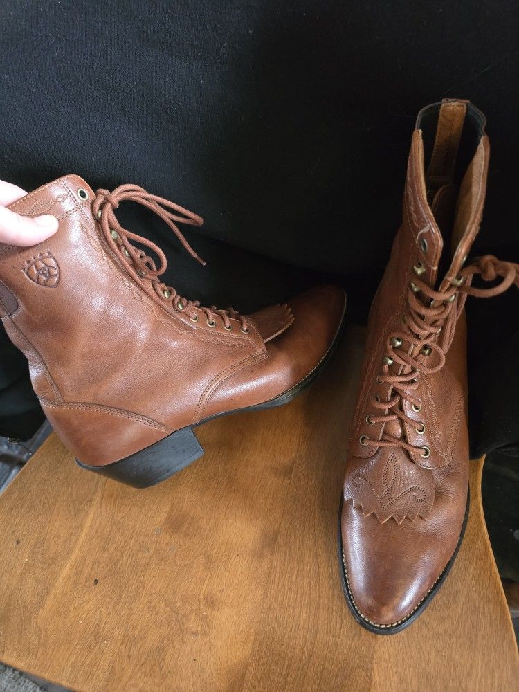 Ariat Boots 9.5