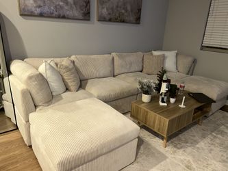 Sectional Couch 