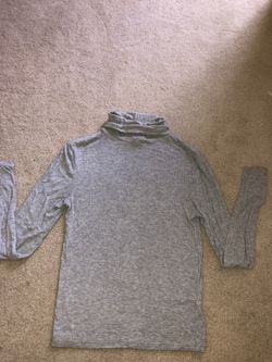 H&M Gray Long Sleeve Turtleneck Size S