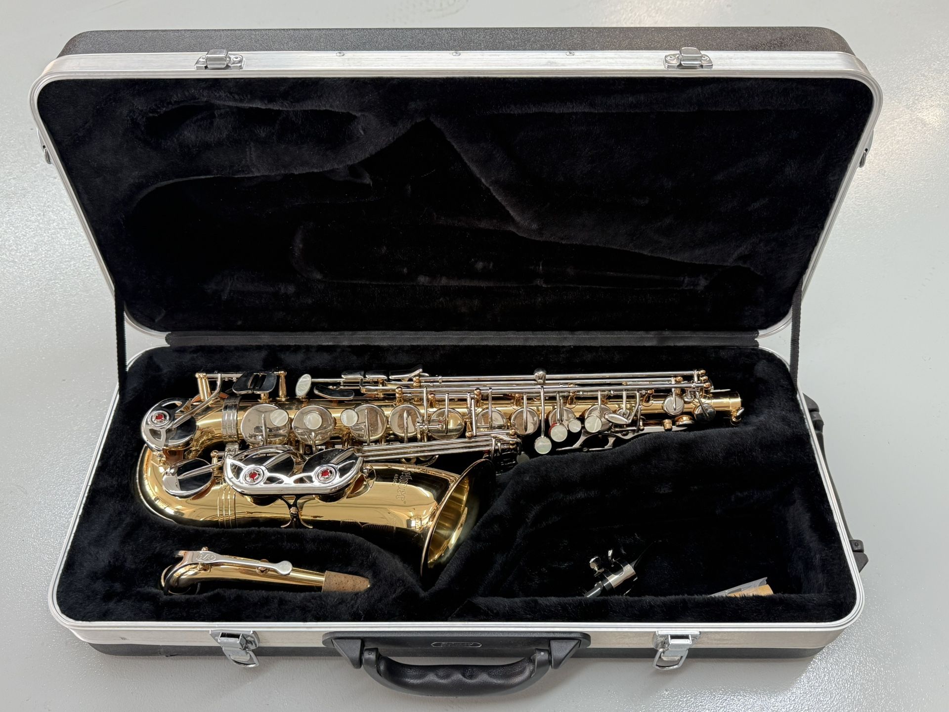 Selmer AS500 Alto Saxophone With Case