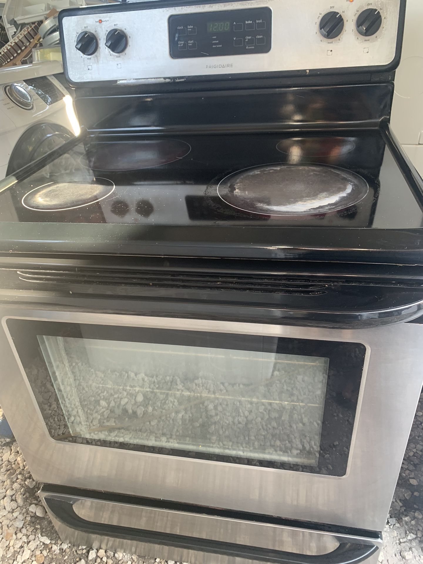 Frigidair stove/oven White door -Stainless