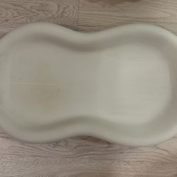 Keekaroo Peanut Changer – Cream