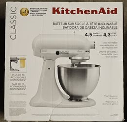 BRAND NEW KitchenAid Classic Series K45SSWH 4.5 Quart Tilt-Head Stand Mixer