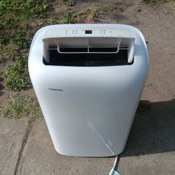 !! Portable Air Conditioner  8000 BTUNo Hoses Or FILTER