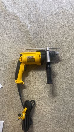 DEWALT DW511R 120V 7.8 Amp VSR 1/2 in. Corded Hammer Drill Certified Refurbished