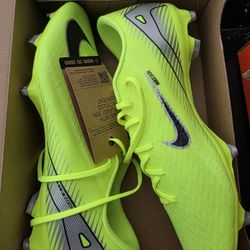 Nike Zoom Vapor 16 Academy FG/MG (Size 10.5)