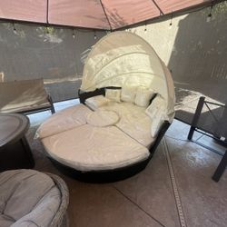 Outdoor Cushioned Patio Rattan Round Day Bed with Adjustable Table 3 White Cushions Canopy