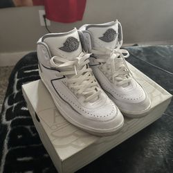 Air “White Cement” Jordan 2s