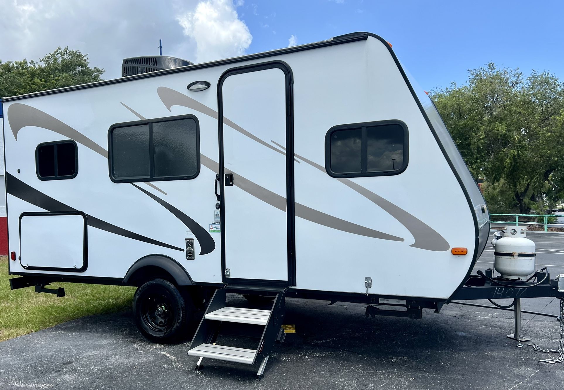2022 Coachmen Apex Tera 16T