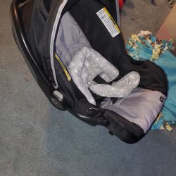 Car Seat 2 Of Them