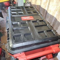 Firm Price🛑 Milwaukee Large Packout Rolling Box Used Good. Precio Firme 🛑 