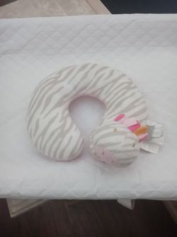 Zebra Neckroll head support for infant