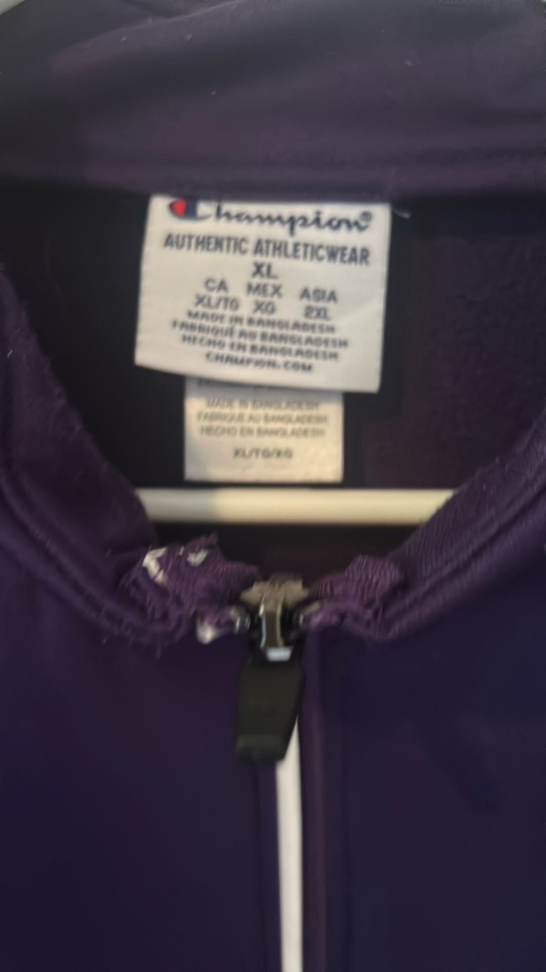 Champion Huskies Sweatshirt 