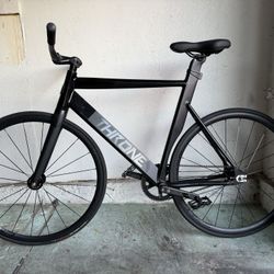 2026 Throne Tracklord 