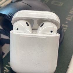 AirPods