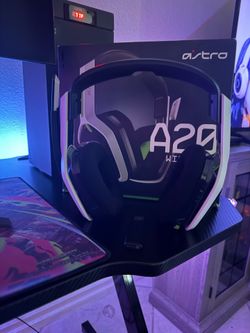Astro A20 Bluetooth gaming headset
