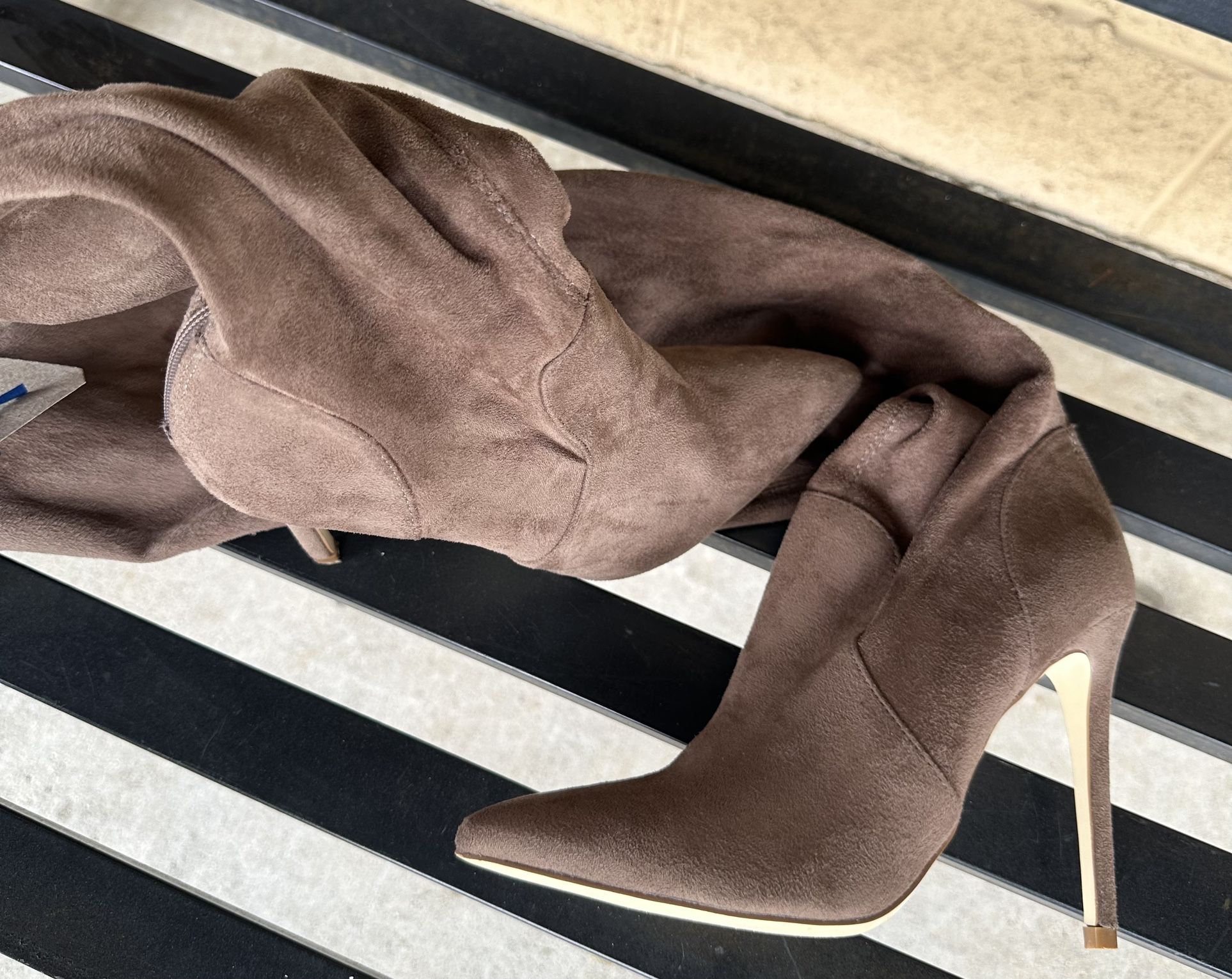 Just fab Thigh High Suede Boots Size 8