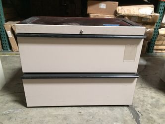 Filing Cabinet - Gabinete de Archivo