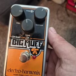 Big Muff Fuzz Guitar Pedal