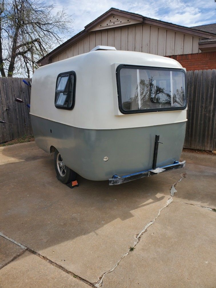 Casita 13' Camper