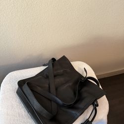 Like New Beautiful Black Pebble Leather Bucket Handbag