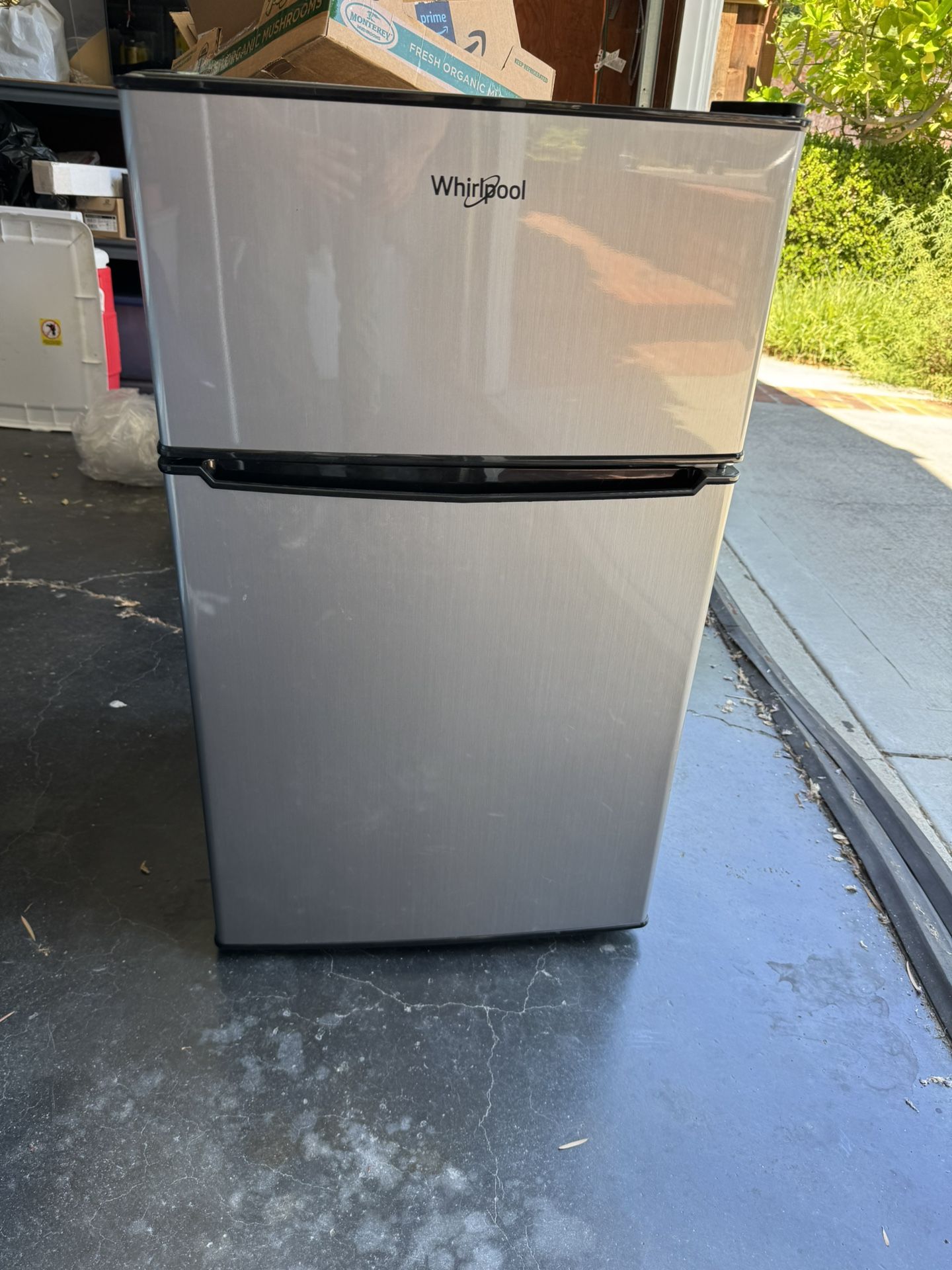 Free Mini Fridge Refrigerator With Freezer