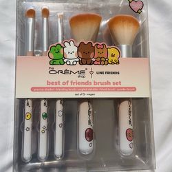The Crème shop brush set