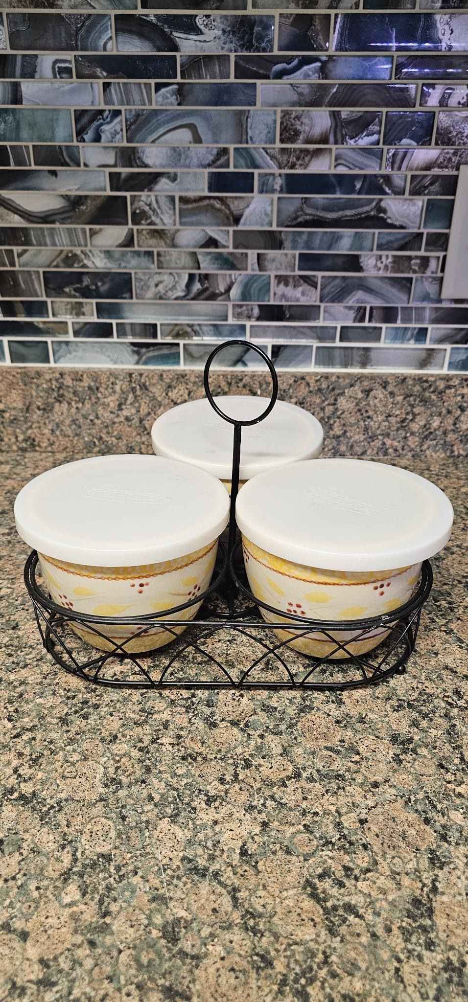 5-piece Temptations Beehive Bowl Set!