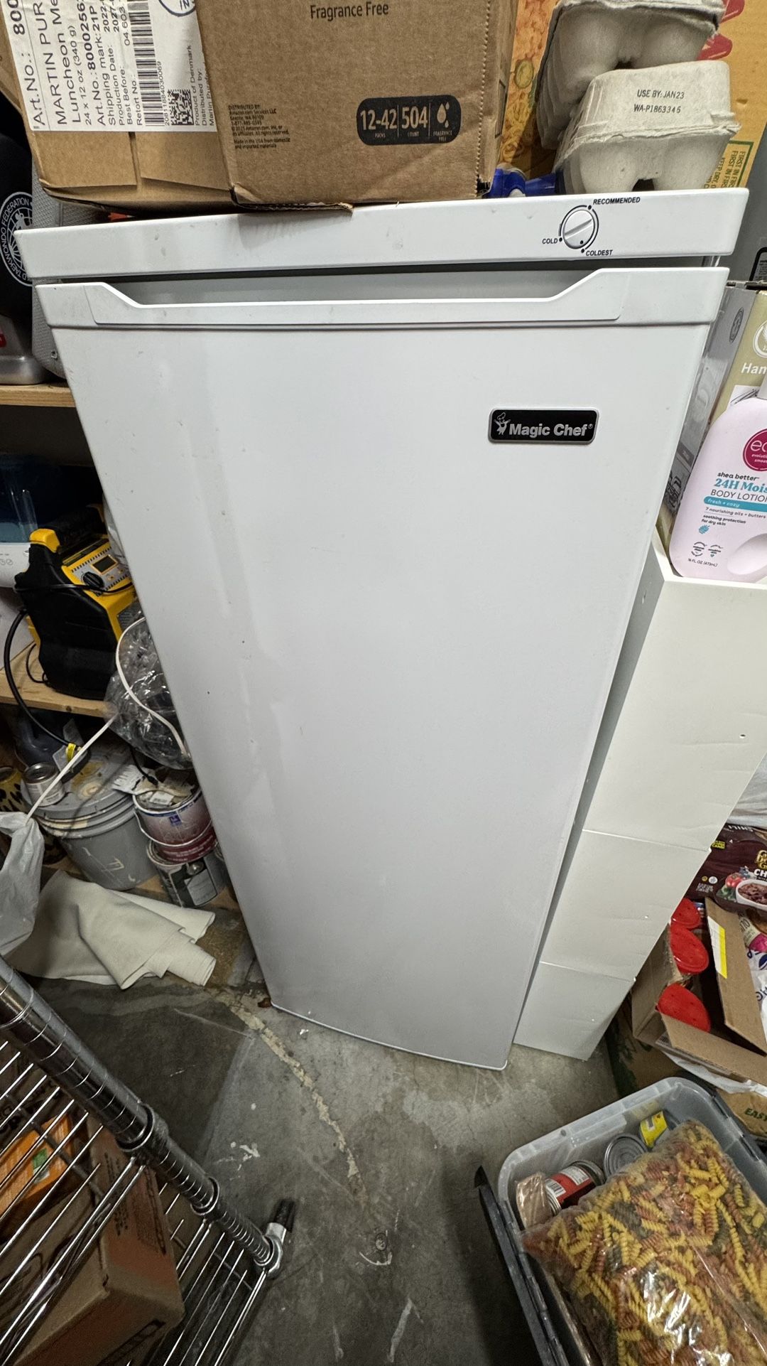 Magic Chef Refrigerator