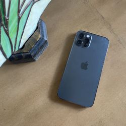 iPhone 12 Pro ( Unlocked) 128gb Gray Color