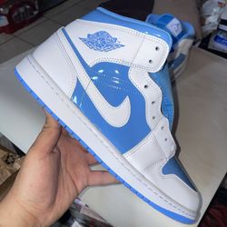 NIKE AIR JORDAN 1 MID SE White Legend Blue  (FZ2142-114) Men Size 11.5 NEW DMG.
