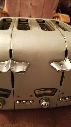 Delonghi 4 slices toaster