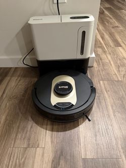 Shark robot vacuum