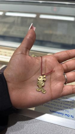 Mikey mousse pendant 10k gold
