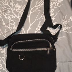 New!! Black Purse 