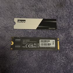 KLEVV CRAS C910 2TB M.2 2280 NVMe PCIe Gen4x4 Laptop & Desktop Internal SSD Heatsink Included